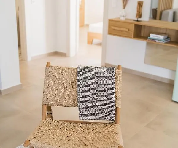 Magnolia Thassos Vilă Potos